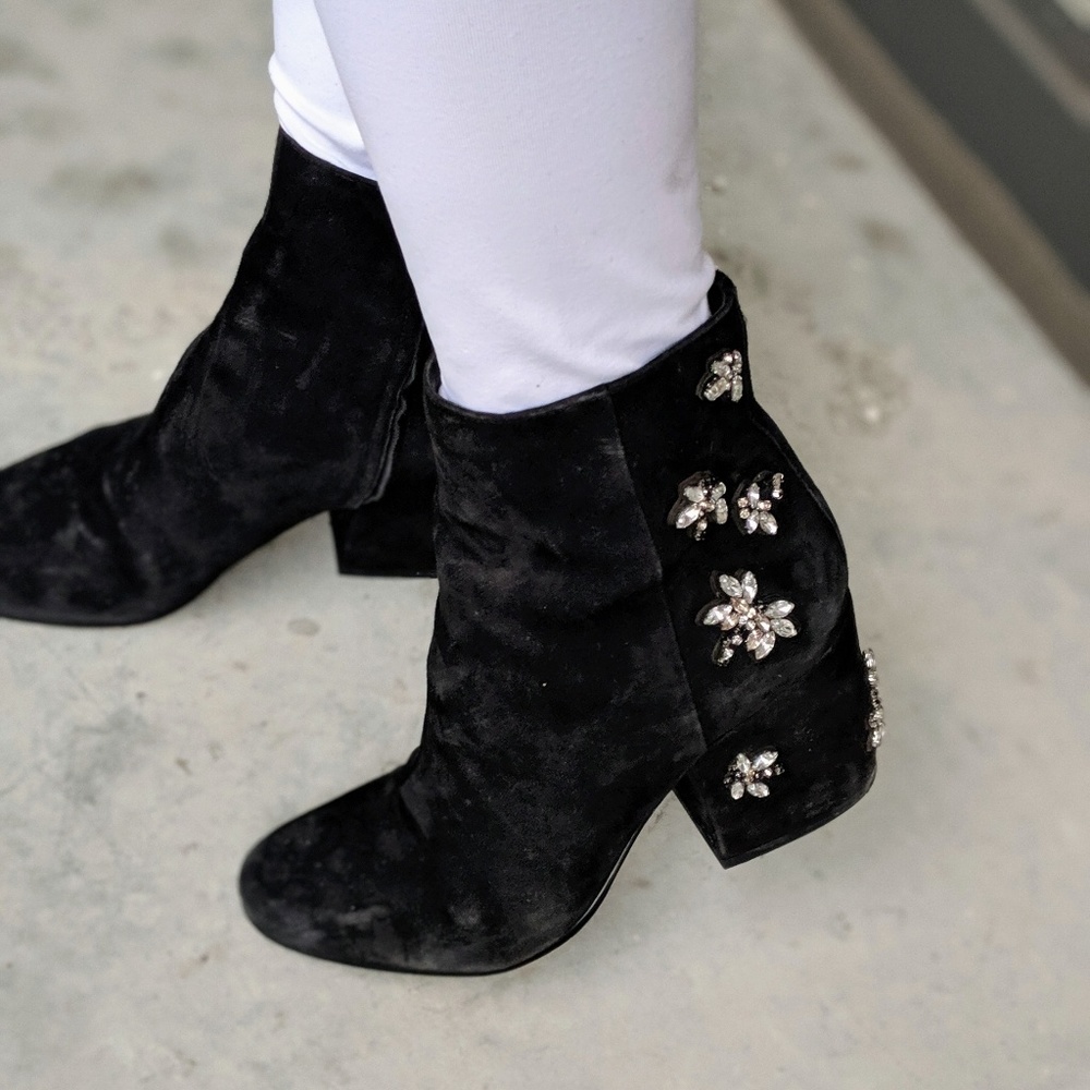 Sam Edelman Taye Heeled Ankle Bootie